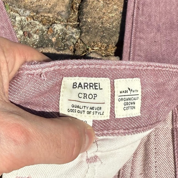 Levi’s Made & Crafted Barrel Crop Jean in Mauve - Picture 7 of 8